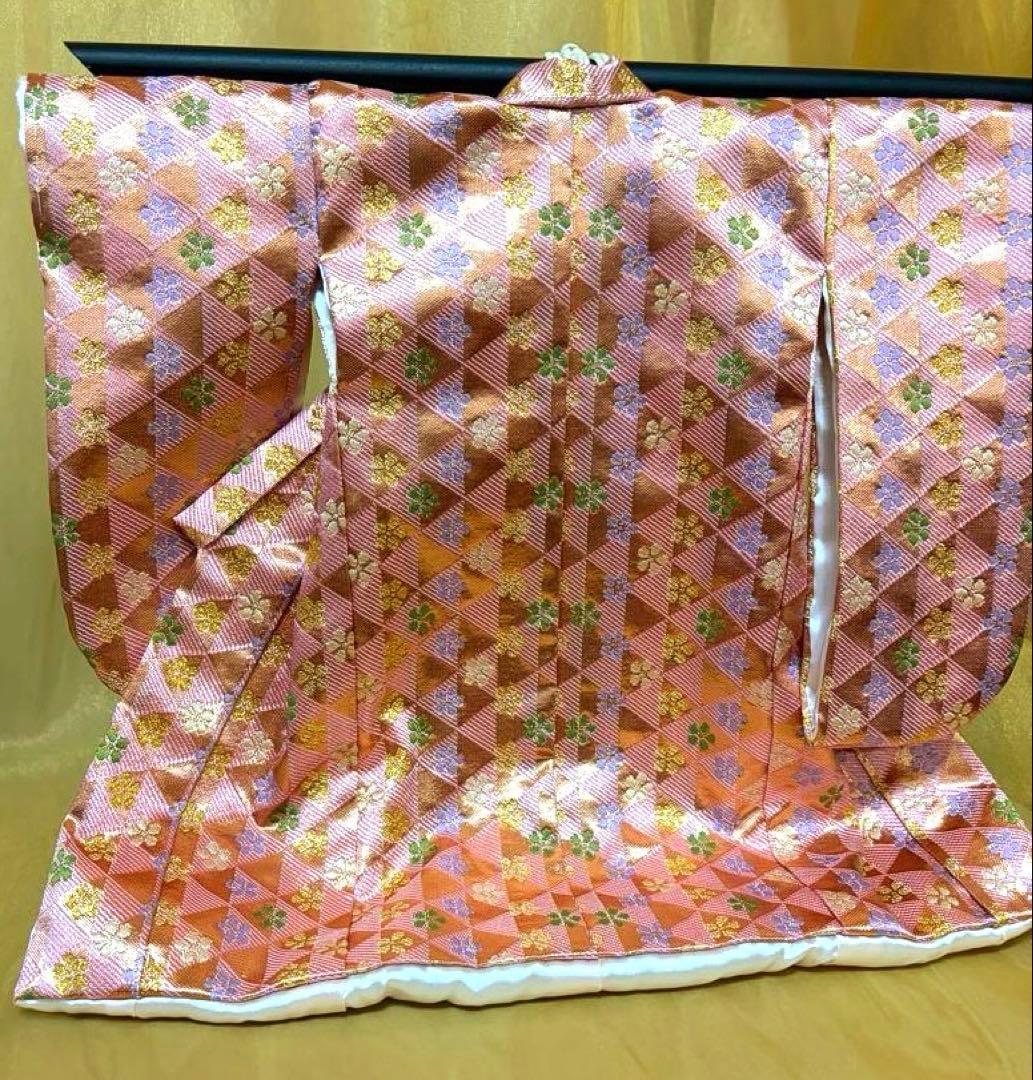 ピンク地金襴（きんらん）ミニ和装（着物）
