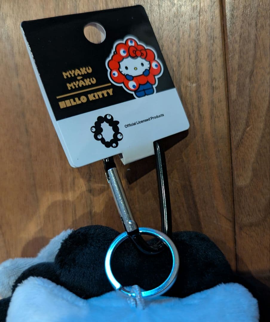 ハローキティ　EXPO2025 ミャクミャク なりきりぬいぐるみBC（ブラック）