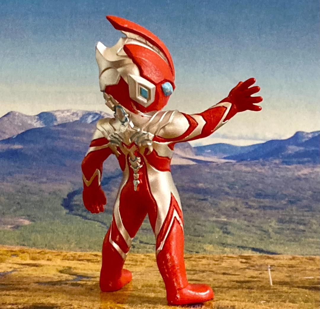 ウルトラマンオメガ　塗装消しゴム