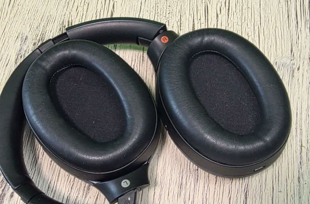 SONY MDR-1000X ノイズキャンセリング ワイヤレスヘッドホン