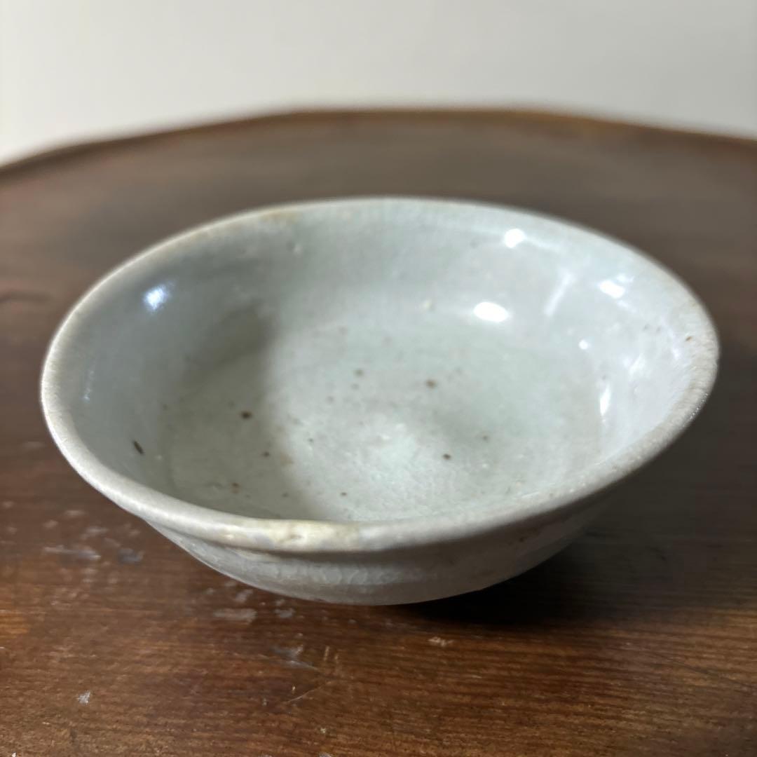 李朝盃　小鉢　白磁　堅手　小服茶碗　韓国アンティーク　古道具　古民芸　古陶磁