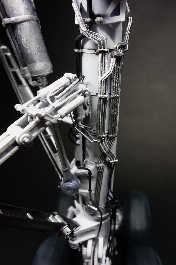 ボーイング777-300ER　主脚モデル完成品