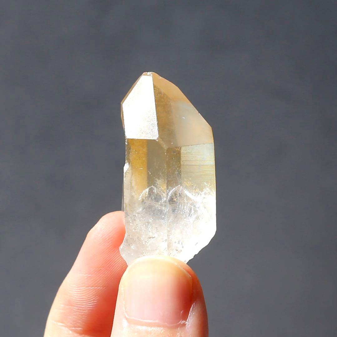 希少！貫入水晶 ゴールデンヒーラー クォーツ 原石 水晶 鉱物 希少石 天然石