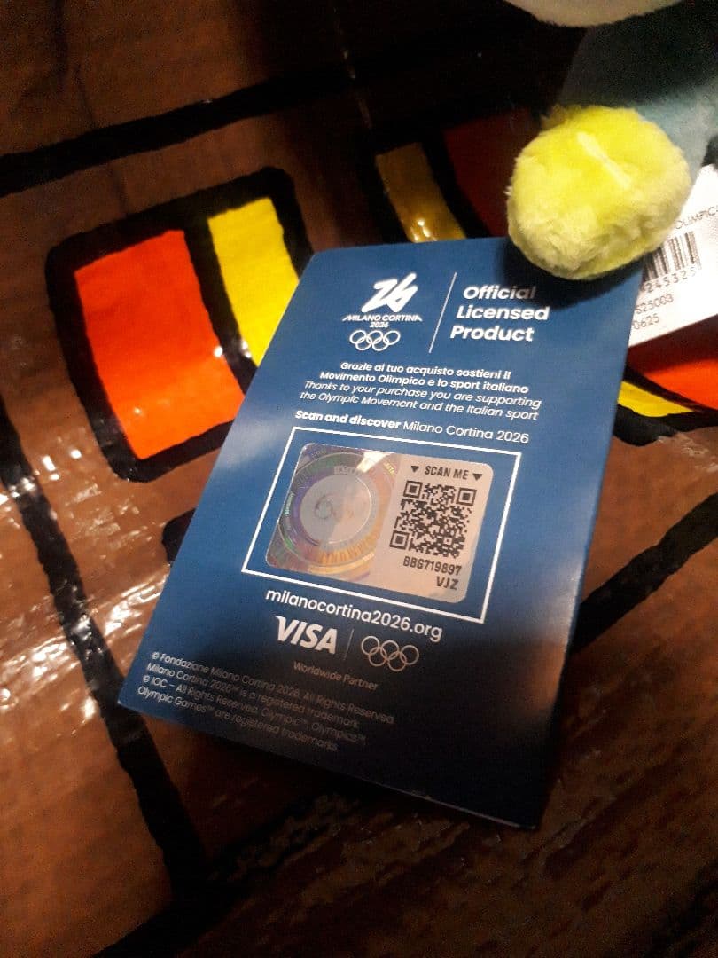 ミラノ・コルティナ 2026 オリンピック　　　フロー　　ぬいぐるみ