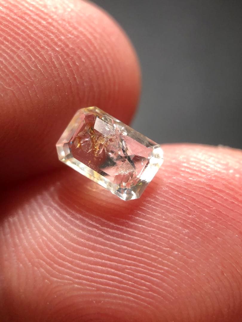 自然の美　フェナカイト　フェナサイト　0.6ct