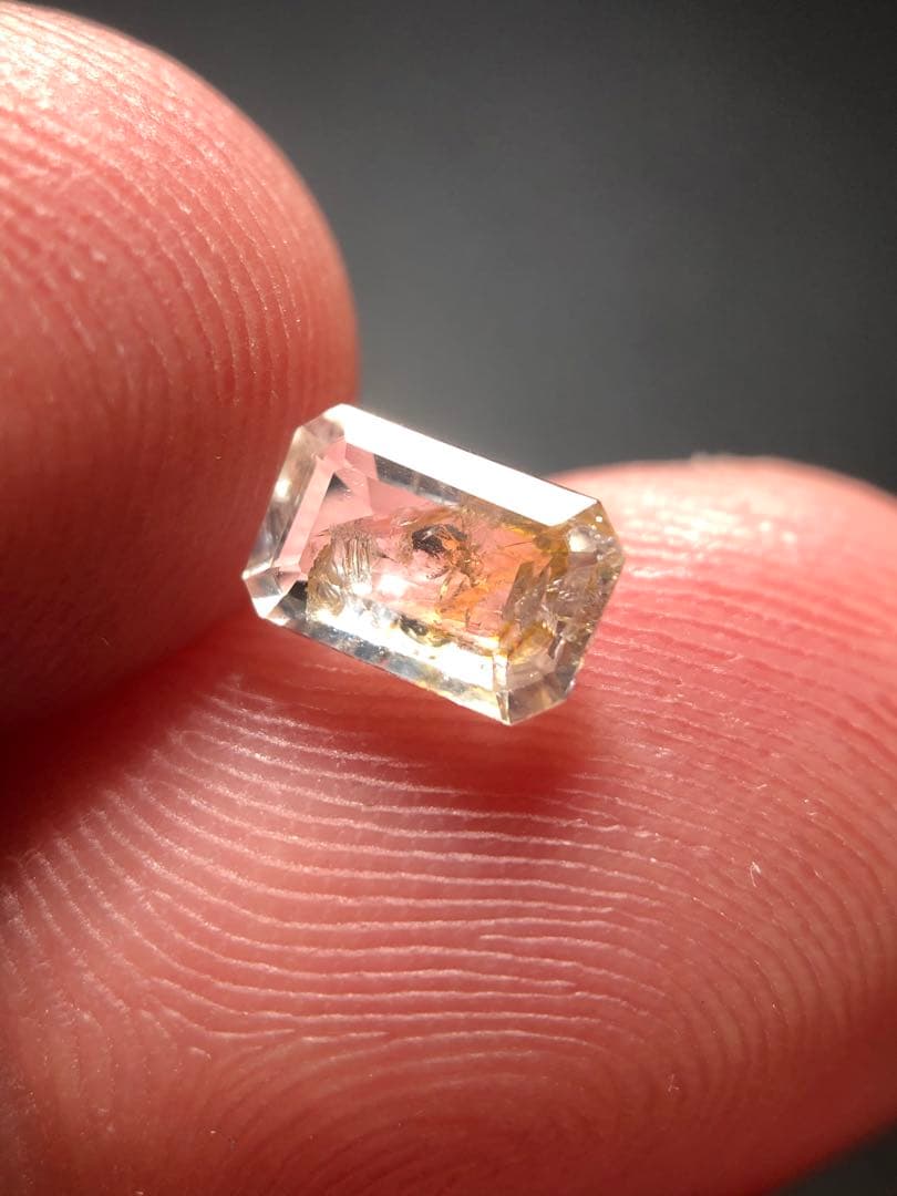 自然の美　フェナカイト　フェナサイト　0.6ct