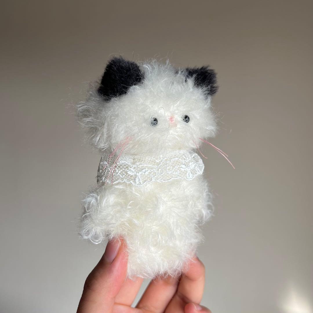 ぺろん白黒　ちいさなネコ　猫　ぬいぐるみ　作家　テディベア　レトロ　アートドール