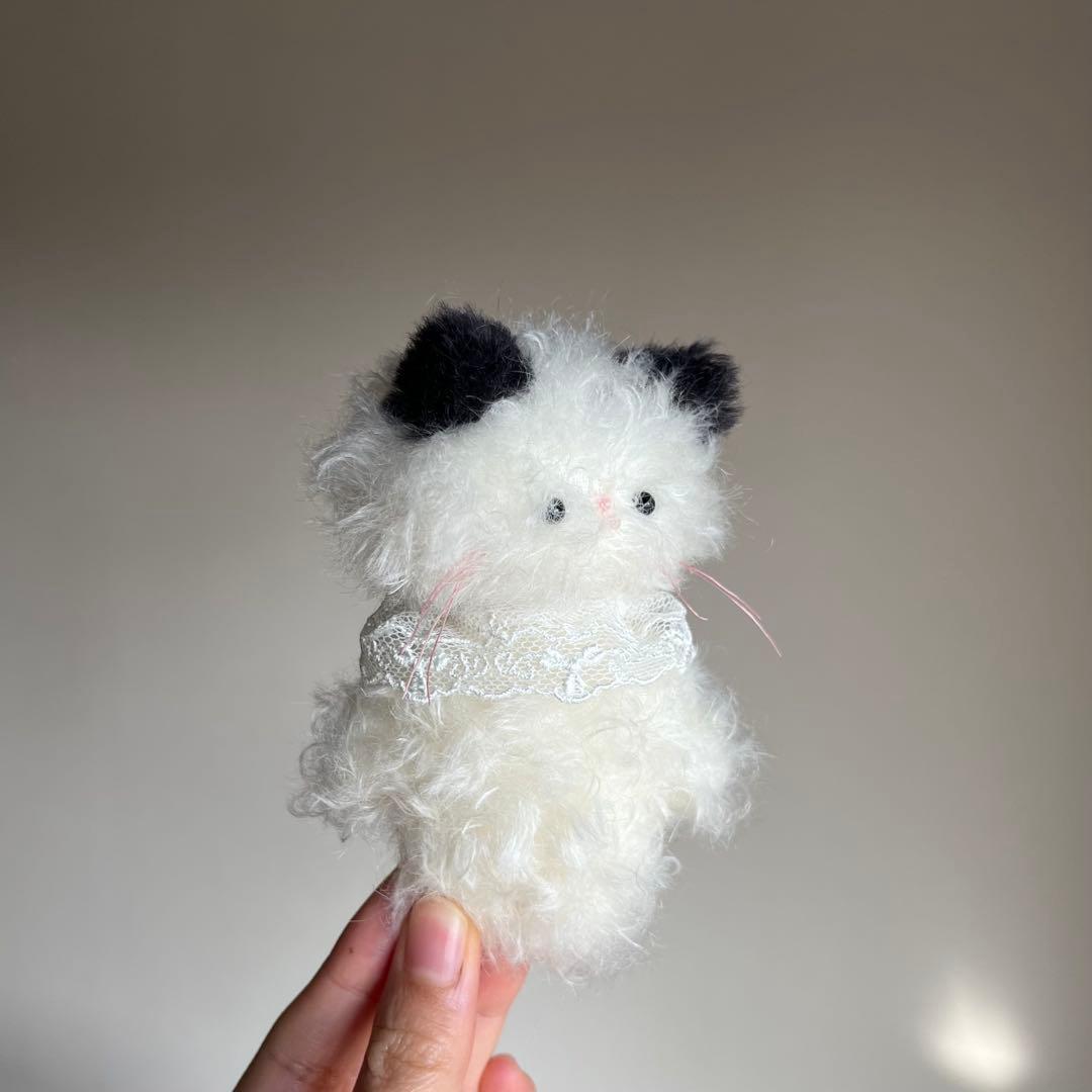 ぺろん白黒　ちいさなネコ　猫　ぬいぐるみ　作家　テディベア　レトロ　アートドール