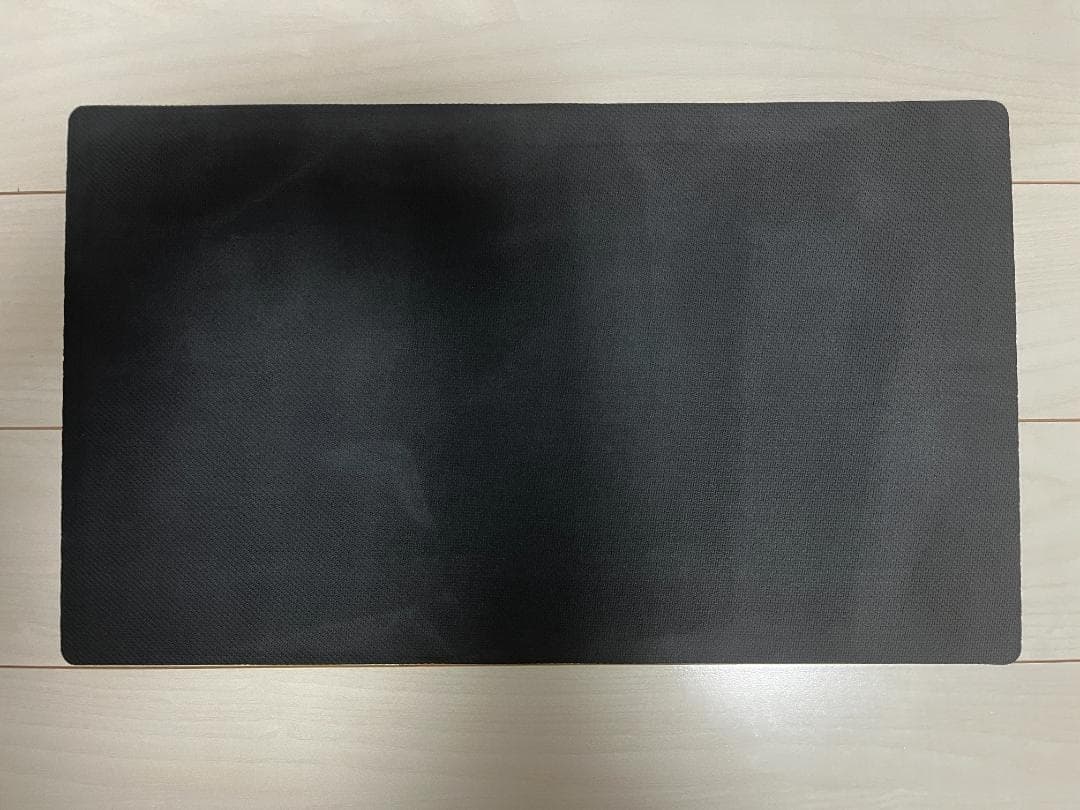 【特価品】ポケモンカード ギラティナ リージョナルプレイマット 海外　スタッフ