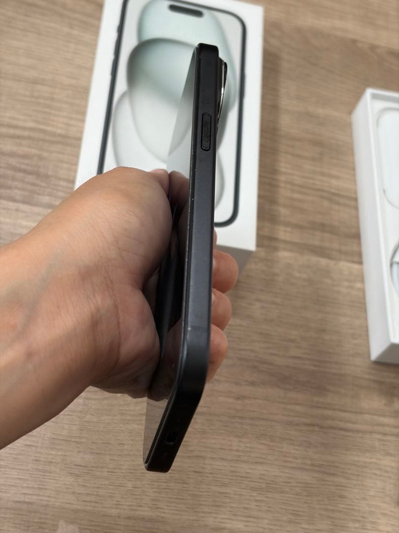 Iphone 15 ブラック　SIMフリー　256GB 86%