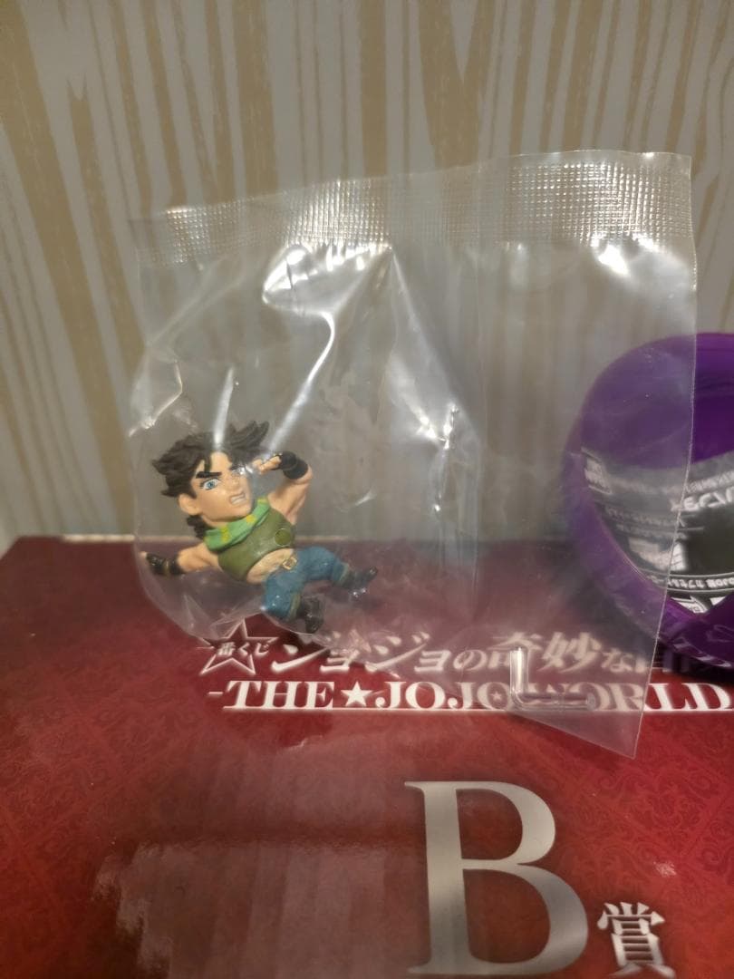 ジョジョの奇妙な冒険 一番くじB賞 ジョセフ・ジョースター フィギュア おまけ付