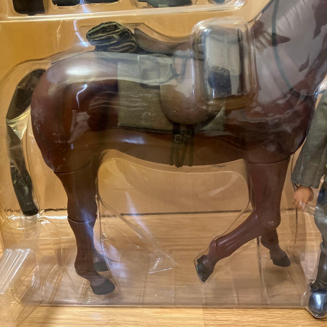 DRAGON社製　軍馬、ドイツ兵士フィギュア　装備品の3点セット　 新品、未開封