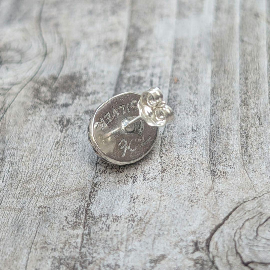 ハンドメイドのターコイズピアス　bisbee　 インディアンジュエリー風　片耳用