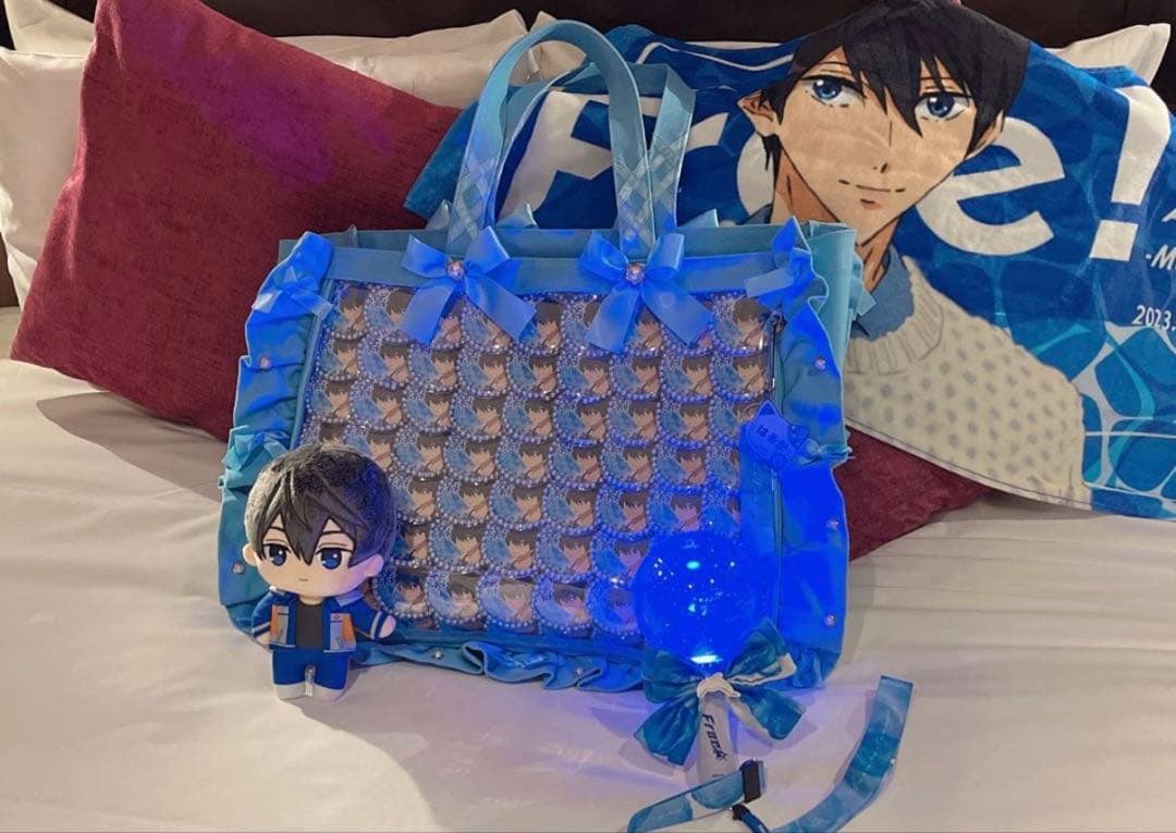 き*ろ様 free! 七瀬遙缶バッジ 痛バッグ72個