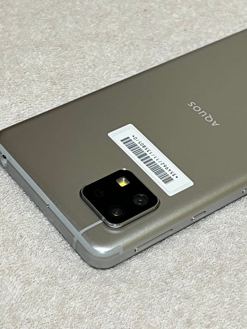 AQUOS sense4 basic SIMフリー