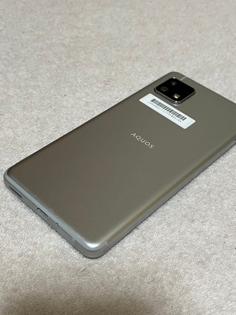 AQUOS sense4 basic SIMフリー
