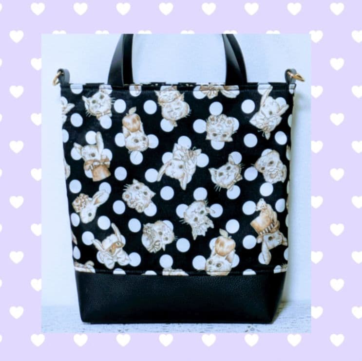 【特別価格】　✿ジョリーフルール✿　♡サテン生地＆合皮のトートバッグ♡