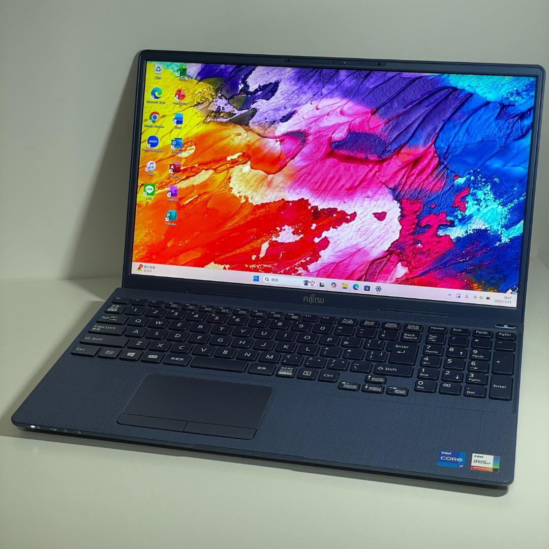 美品！第11世代i7 LIFEBOOK Windows11 ノートPC オフィス