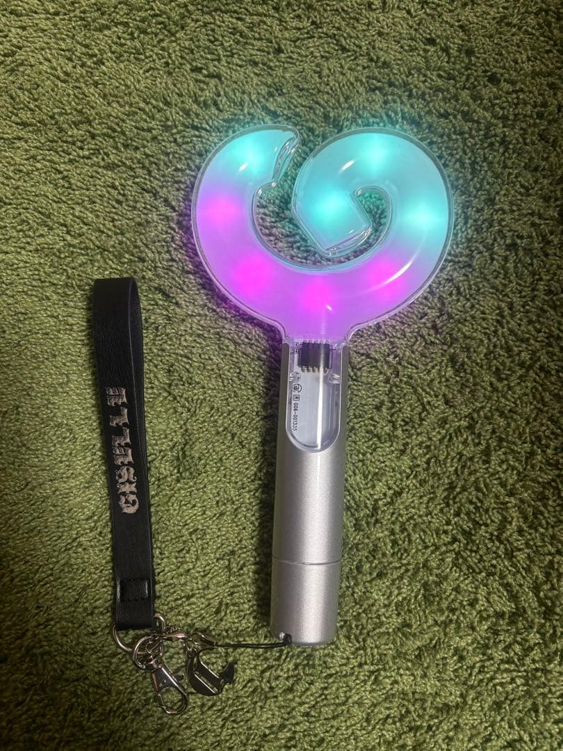 aespaペンライトジゼルのうちわ