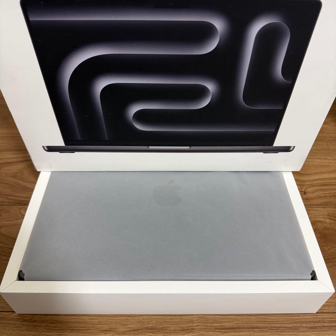 MacBook Pro 14インチ M4 16GB 1TB スペースブラック