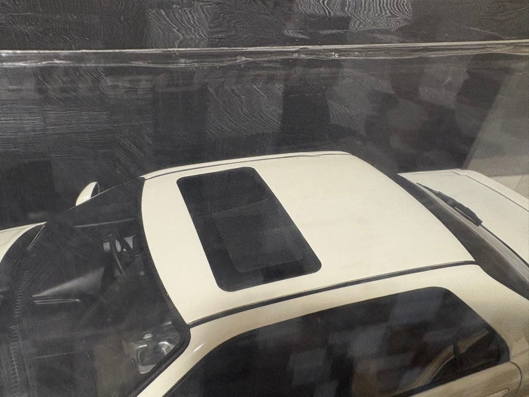 IG1580 1/18 日産 スカイライン 25GT ターボ ER34 ホワイト