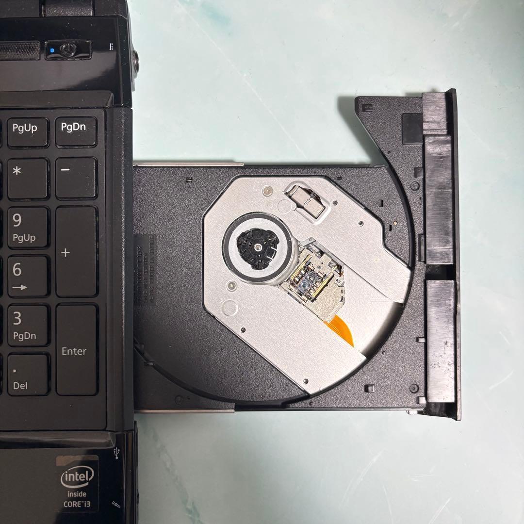 セール中♪カメラ付★Office付★富士通★4世代i3★新品SSD★メモリ8GB