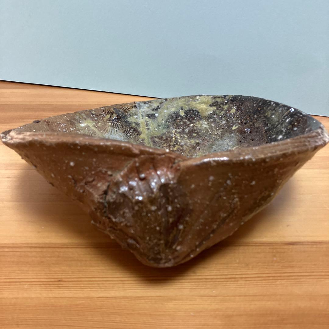 琉球　沖縄　当真裕爾作　貝型の皿　ヤチムン　やちむん　珍品　希少 ニュウ有