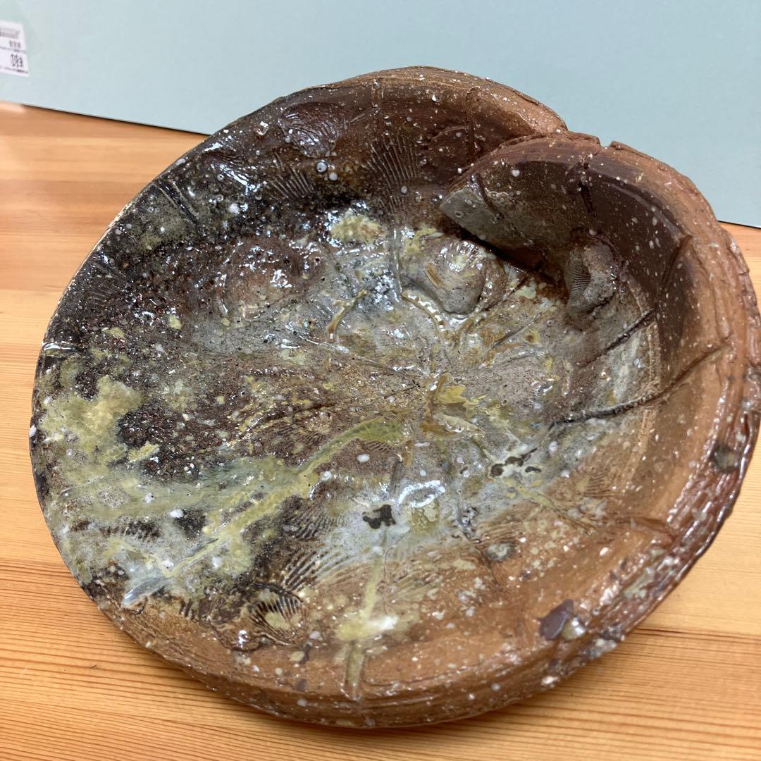 琉球　沖縄　当真裕爾作　貝型の皿　ヤチムン　やちむん　珍品　希少 ニュウ有