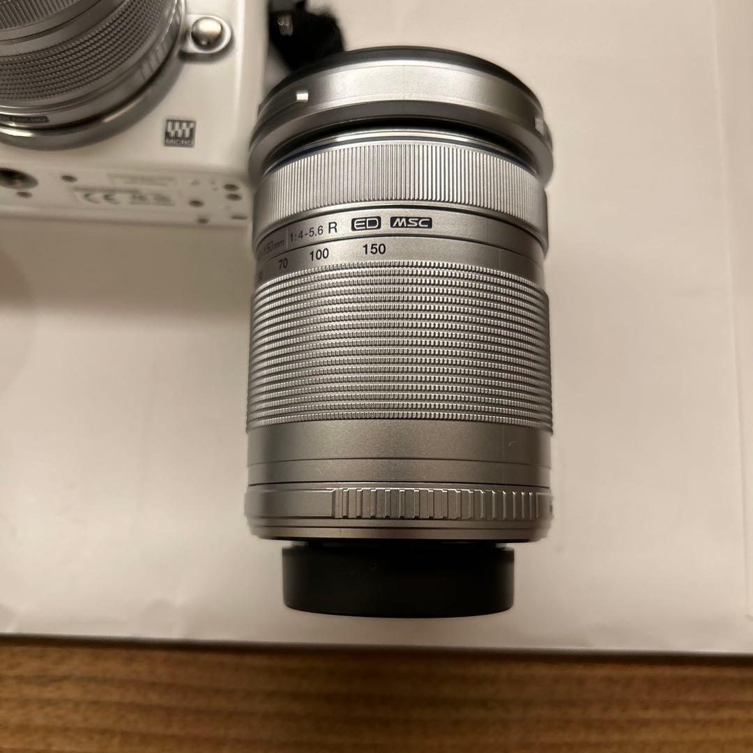 OLYMPUS E-PL3 ホワイト デジタル一眼レフ　レンズ2個付き