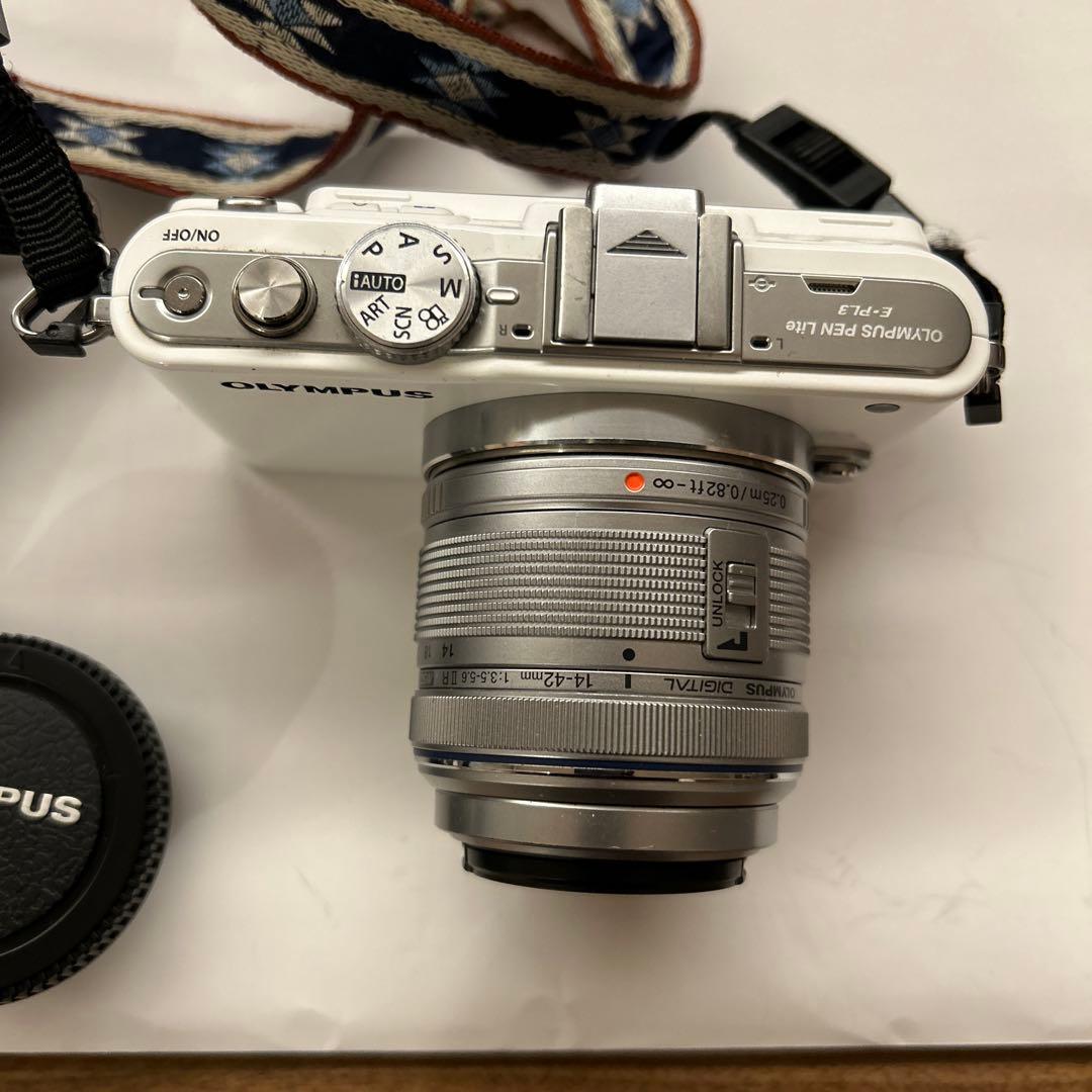 OLYMPUS E-PL3 ホワイト デジタル一眼レフ　レンズ2個付き
