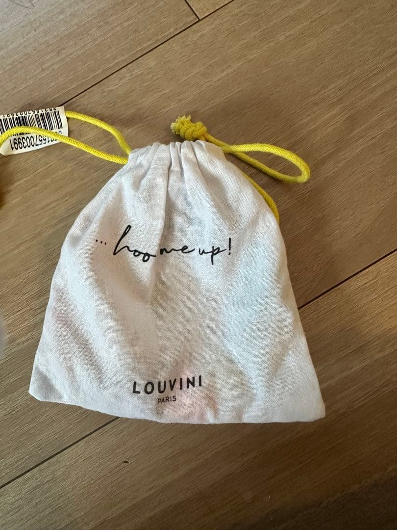 LOUVINI カラフルハートストラップ