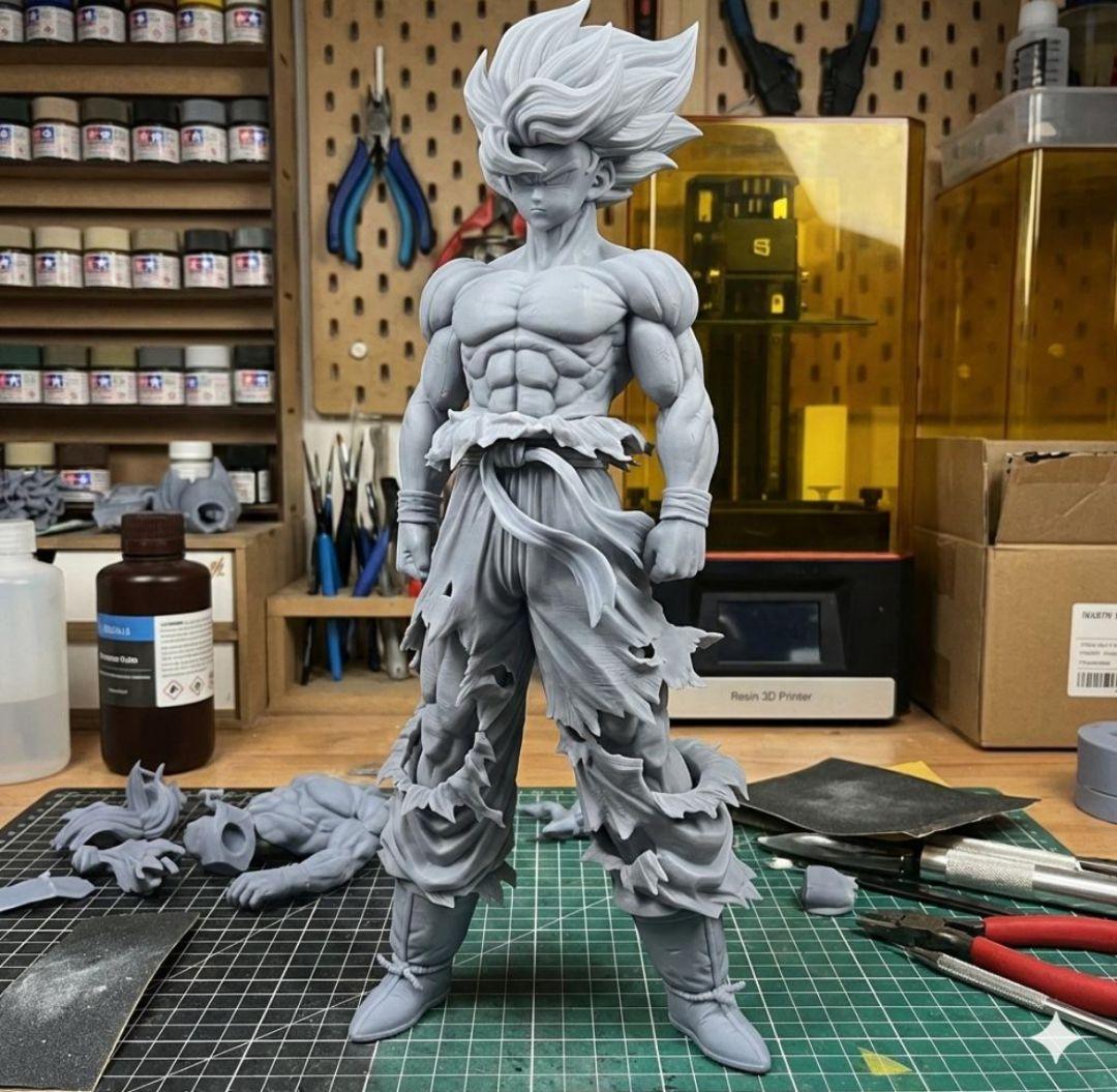 孫悟空　ssj スーパーサイヤ人　ガレキ　未塗装未組立　1/7　ガレージキット