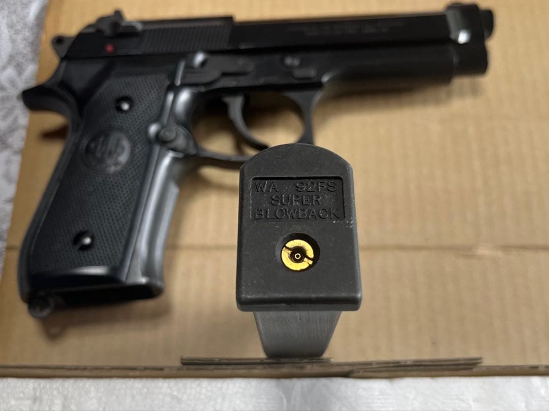 WESTERN ARMS M92FS ブローバックガスガン➕本革ホルスター