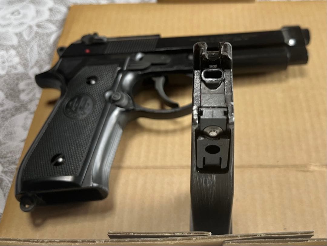 WESTERN ARMS M92FS ブローバックガスガン➕本革ホルスター