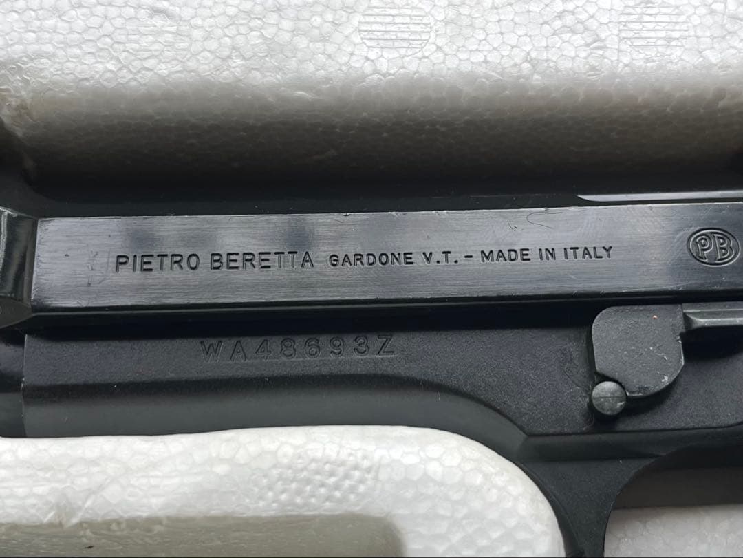 WESTERN ARMS M92FS ブローバックガスガン➕本革ホルスター