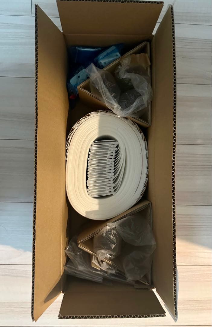 【新品・未使用品】バーチカルブラインド カーテン LOWYA/TOSO