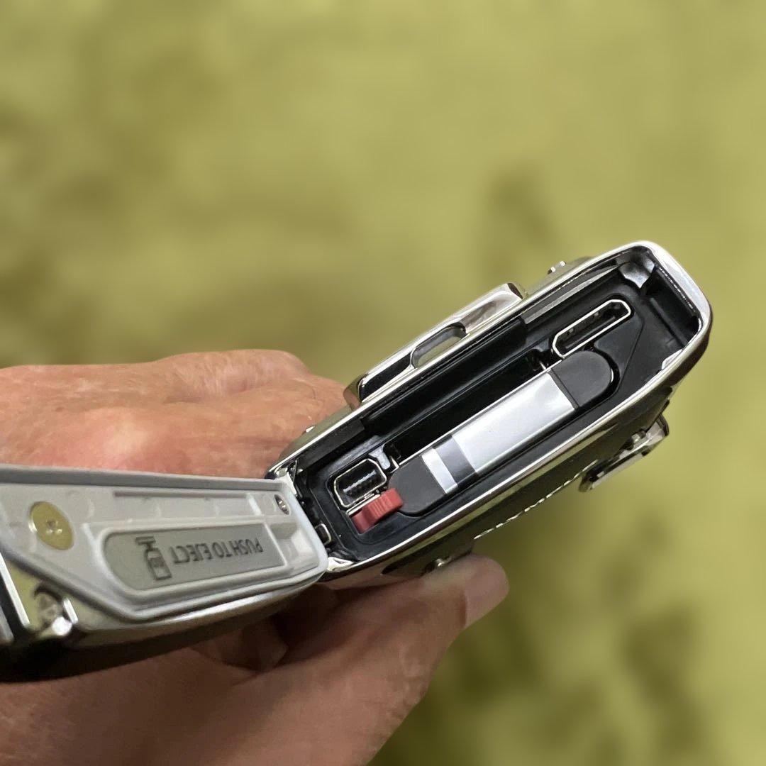 防水、タフネスカメラですOLYMPUS μ Tough コンパクトデジタルカメラ