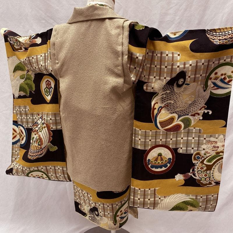 506ab84◎七五三 三歳 男の子 アンティーク着物&被布 鶴鯉宝船 黒◎