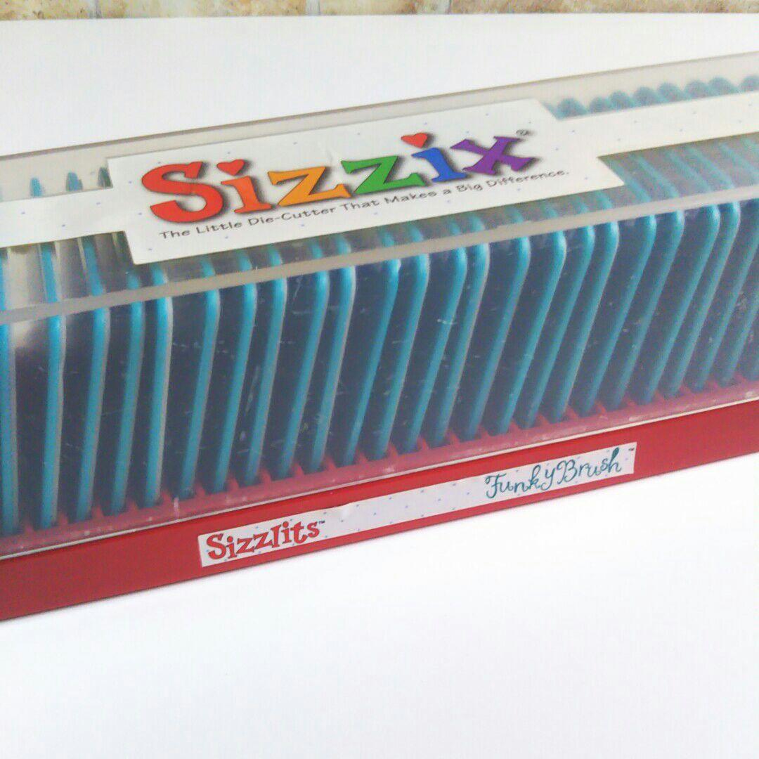 シジックス sizzix アルファベット ダイ funky brush 筆記体