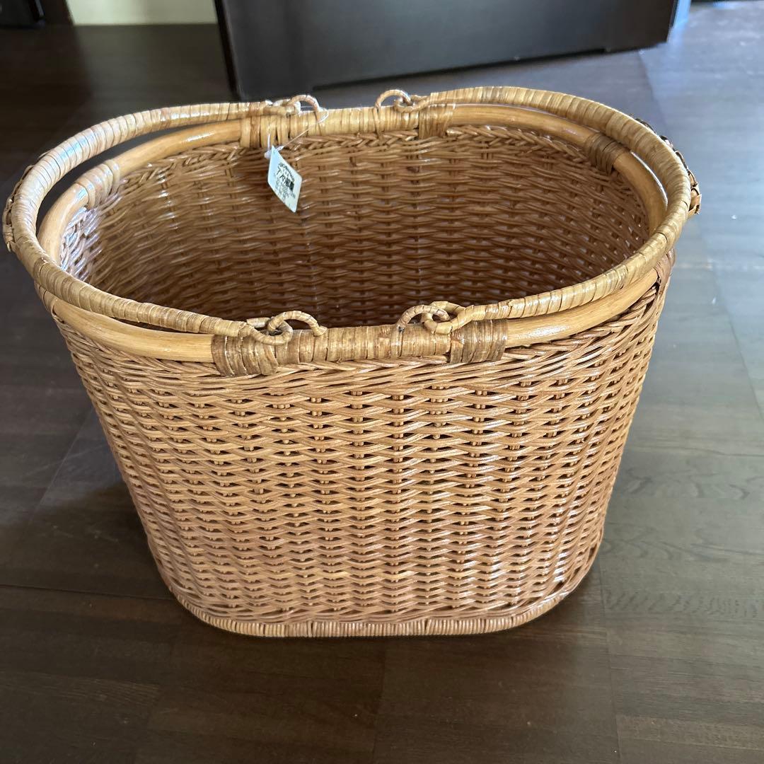 アンの部屋　オーバル型バスケットウィーブかごバッグ