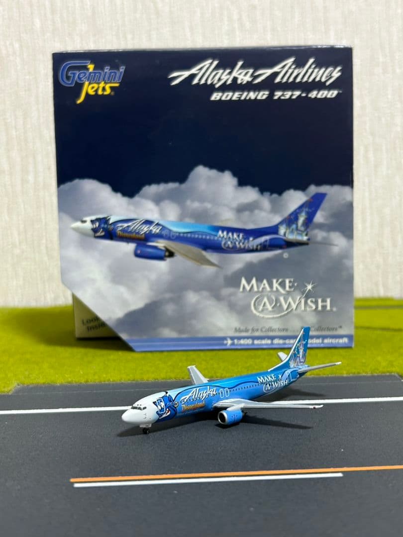 アラスカ航空 アラジン特別塗装機737-400 Make A Wish ジーニー