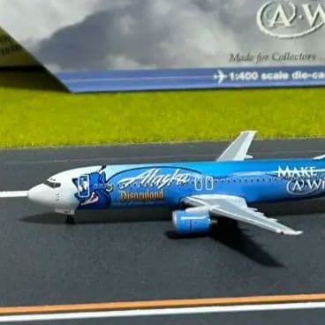 アラスカ航空 アラジン特別塗装機737-400 Make A Wish ジーニー