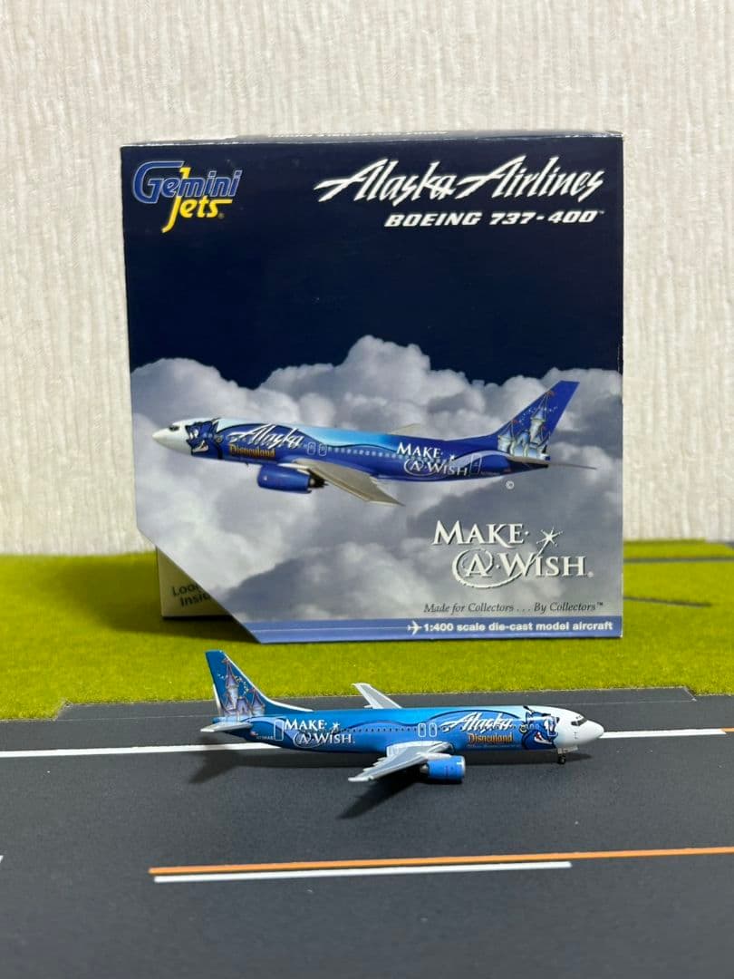 アラスカ航空 アラジン特別塗装機737-400 Make A Wish ジーニー