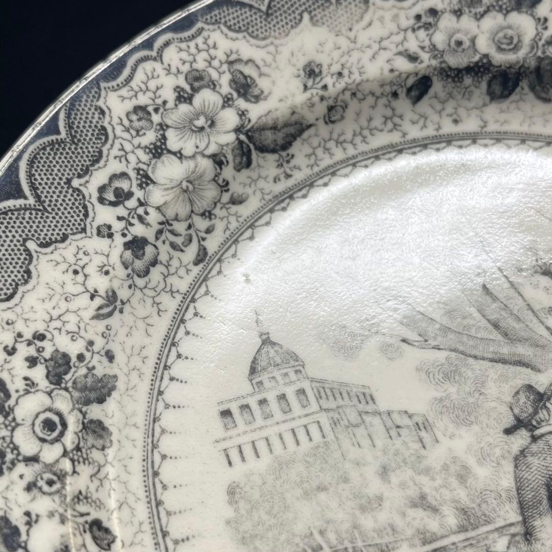 フランスアンティーク皿 リュネヴィル グリザイユ 「川辺のひととき」 【B】