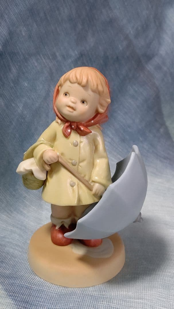 マーベル ルーシー アトウェル \" 雨上がりには いつも虹がかかります \"