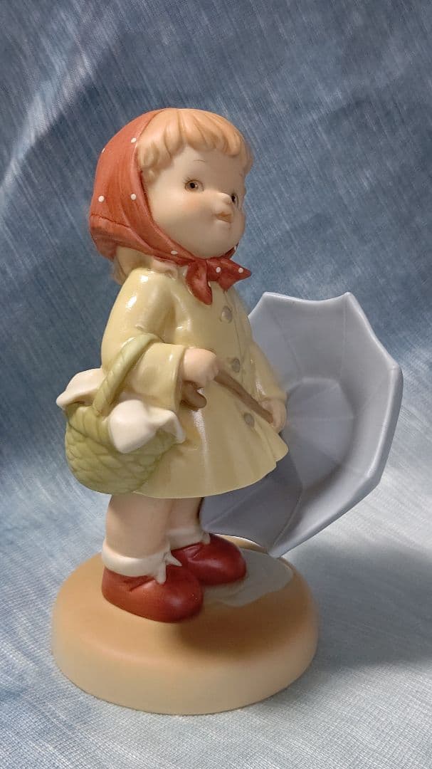 マーベル ルーシー アトウェル \" 雨上がりには いつも虹がかかります \"