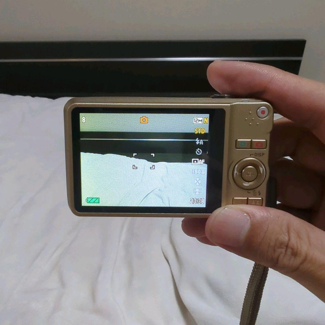 楽一番公式アカウント02様！CASIO EXILIM EX-Z90 ゴールド