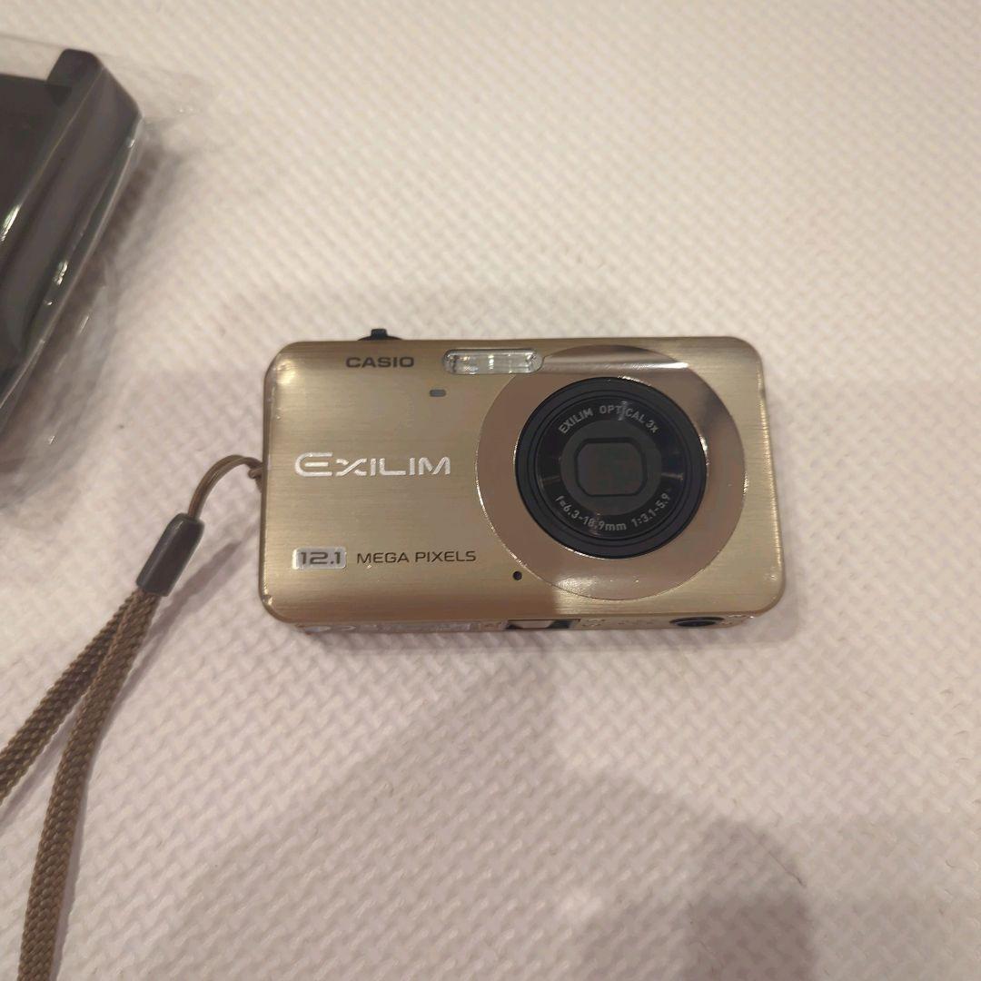 楽一番公式アカウント02様！CASIO EXILIM EX-Z90 ゴールド