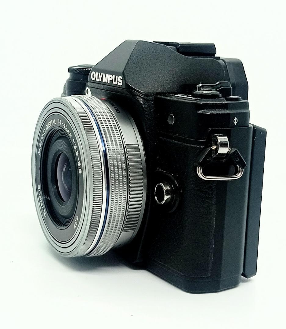 デジタルカメラ OLYMPUS OM-D E-M10 MarkIII Black 14-42mm