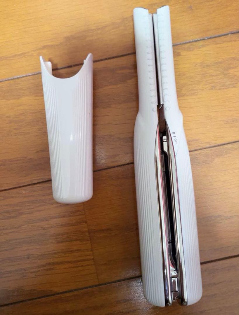 [発送1日可能] [1年間保証書付き]ReFaコンパクトアイロンホワイト